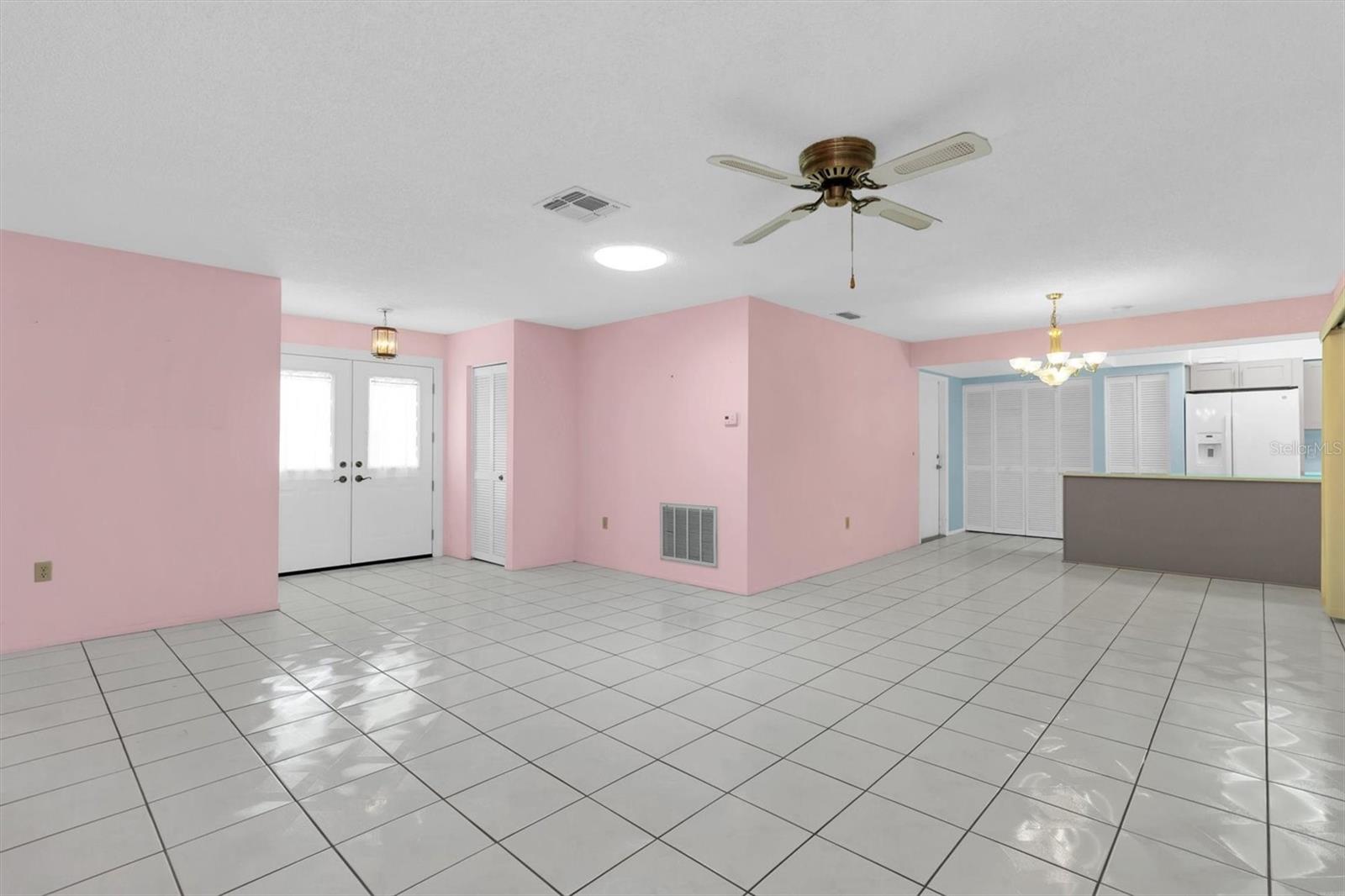 Image 7 of 62 For 4719 Cavendish Drive