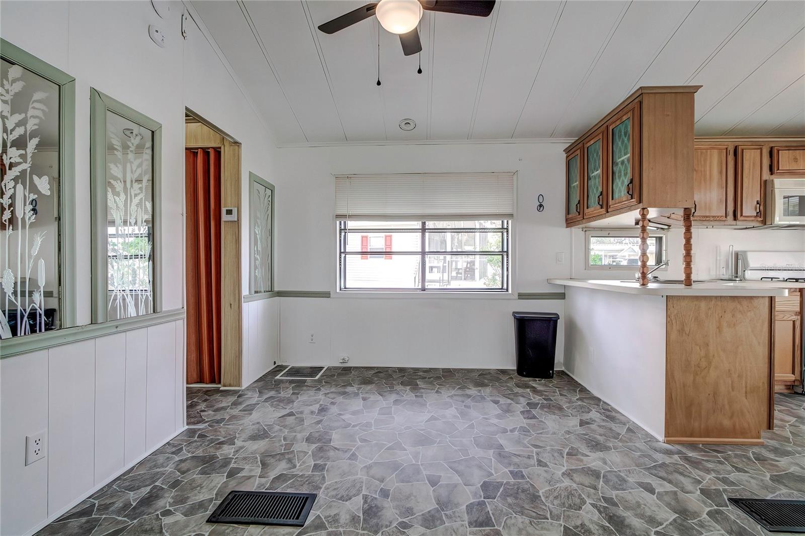 Image 11 of 34 For 9298 Grizzly Bear Lane