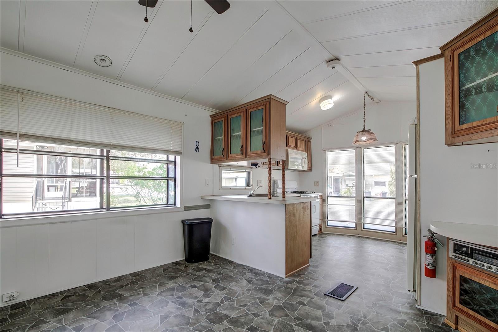 Image 12 of 34 For 9298 Grizzly Bear Lane