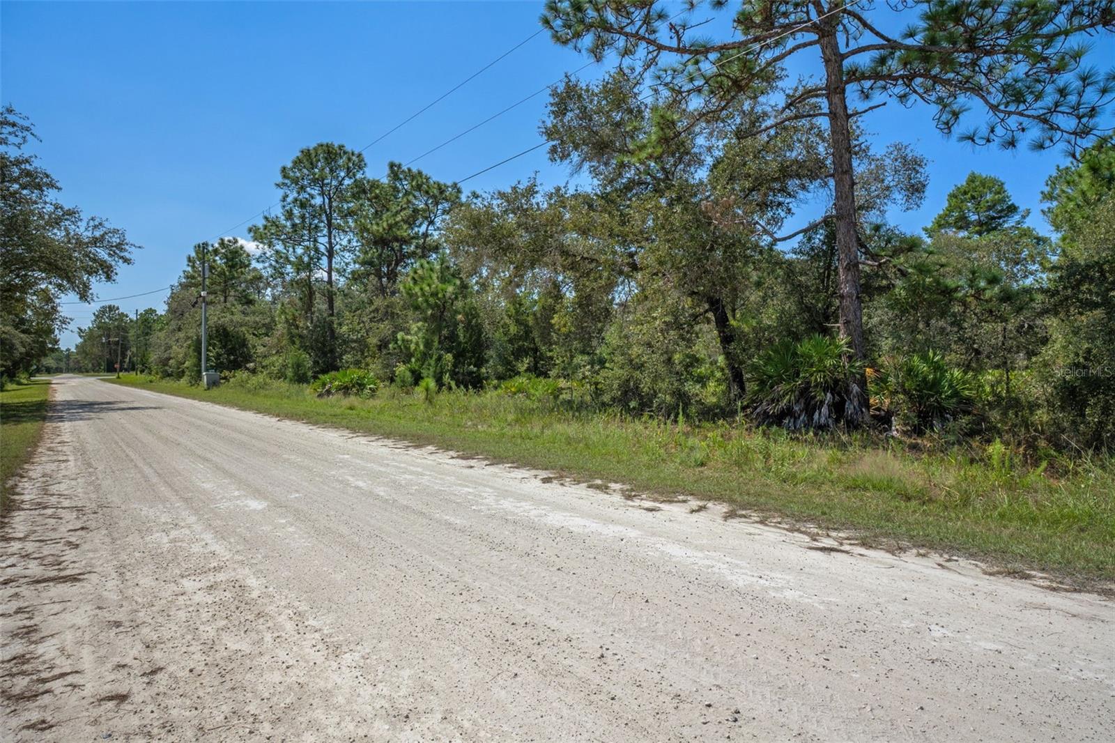 Details for 18172 Commercial Way, WEEKI WACHEE, FL 34614