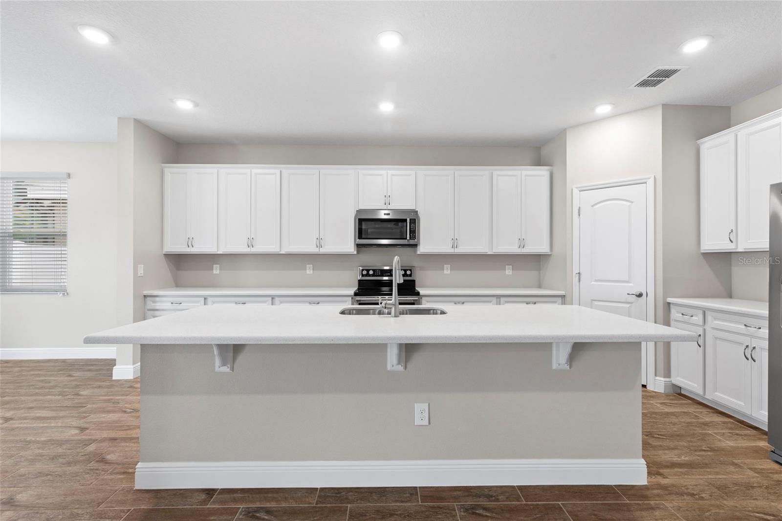Image 13 of 64 For 11933 Cinnamon Fern Drive