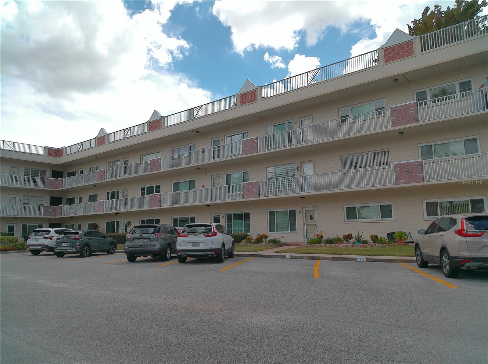 Image 2 of 84 For 2263 Americus Boulevard E 59