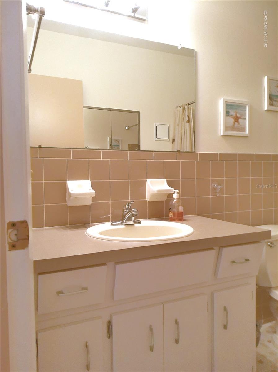 Image 38 of 84 For 2263 Americus Boulevard E 59