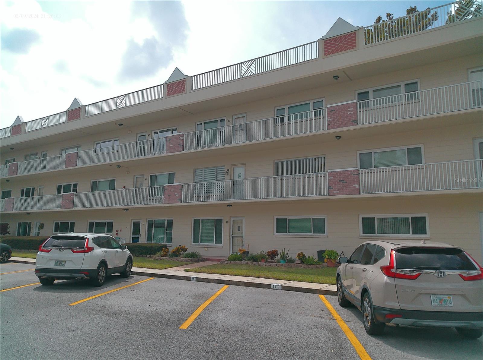 Image 40 of 84 For 2263 Americus Boulevard E 59