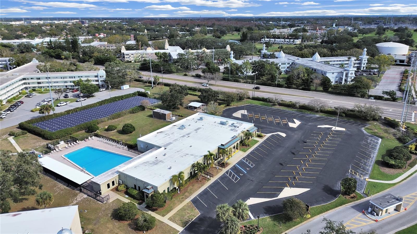Image 49 of 84 For 2263 Americus Boulevard E 59