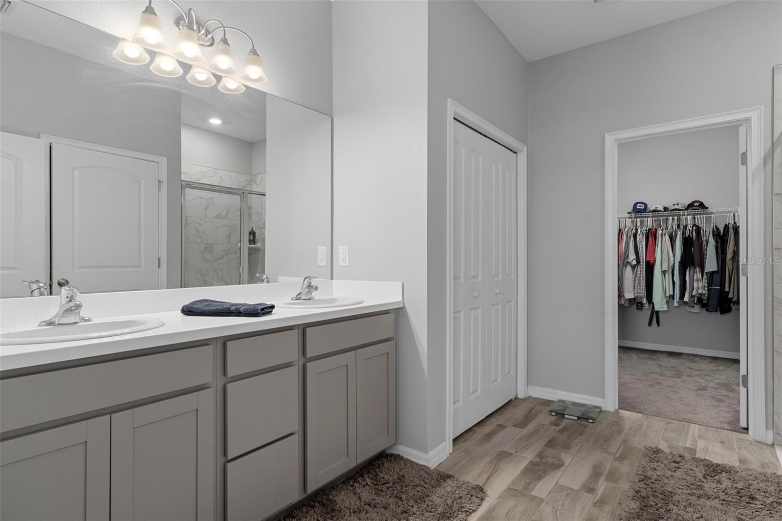 Image 23 of 81 For 13968 Nesbit Court