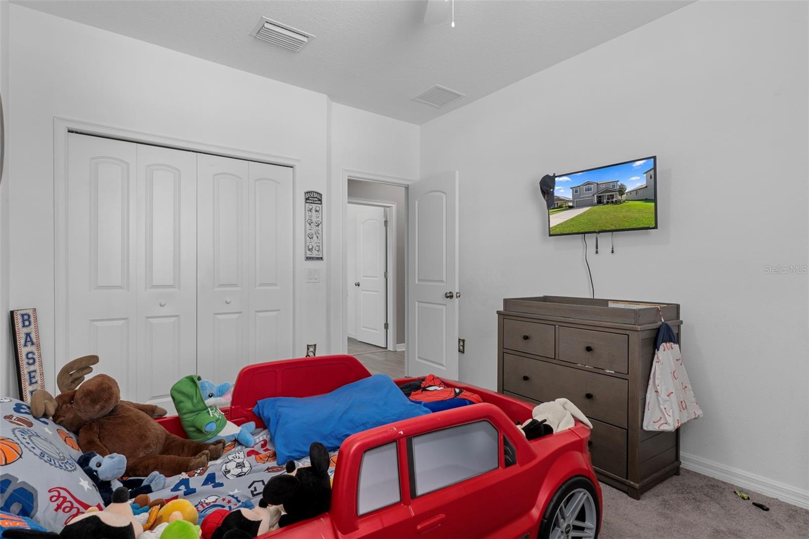 Image 40 of 81 For 13968 Nesbit Court