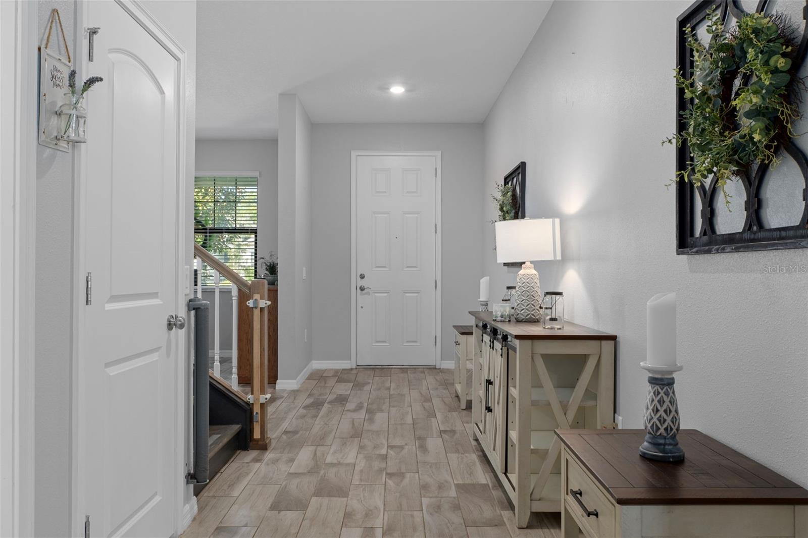 Image 7 of 81 For 13968 Nesbit Court