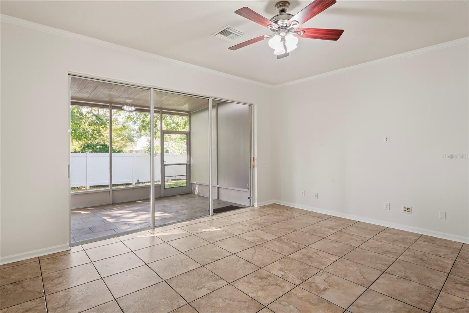 Image 15 of 68 For 8412 Sandy Beach Street