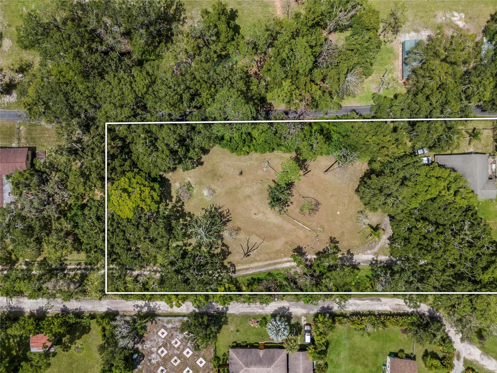 Image 7 of 79 For 20125 Green Grass Lane