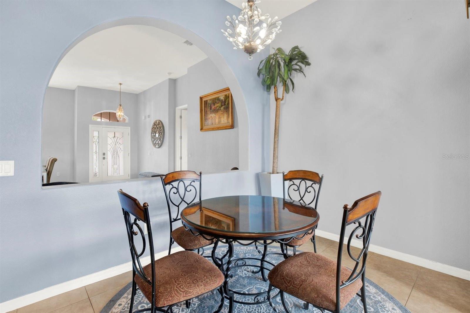 Image 13 of 64 For 10435 Deerberry Drive