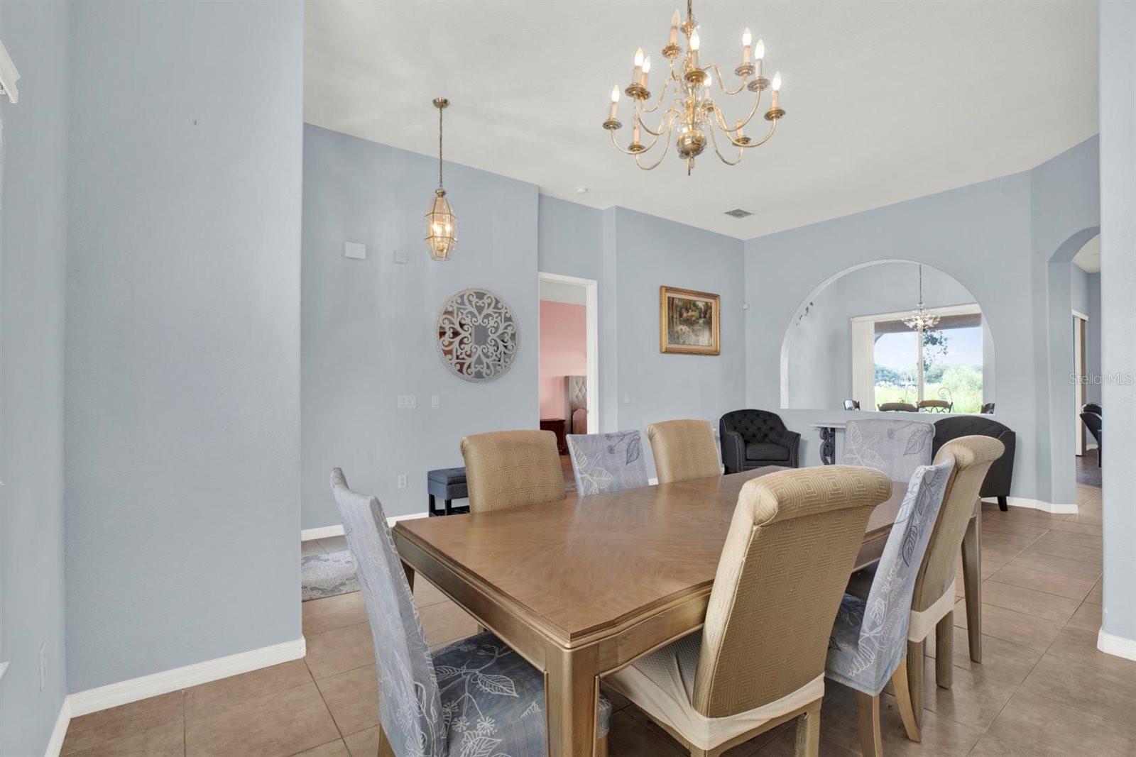 Image 15 of 64 For 10435 Deerberry Drive