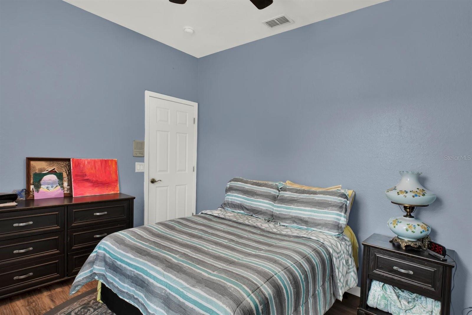 Image 28 of 64 For 10435 Deerberry Drive