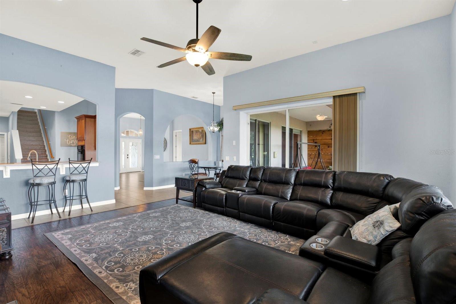 Image 5 of 64 For 10435 Deerberry Drive