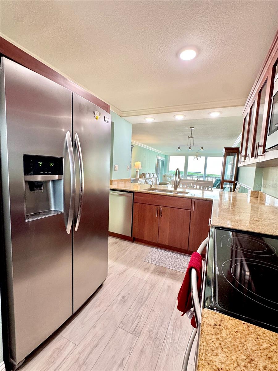 Image 13 of 47 For 4620 Bay Boulevard 1145