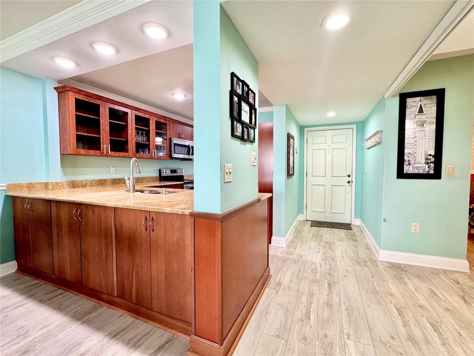 Image 20 of 47 For 4620 Bay Boulevard 1145