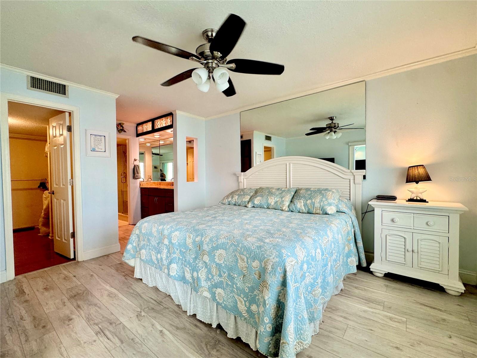Image 27 of 47 For 4620 Bay Boulevard 1145