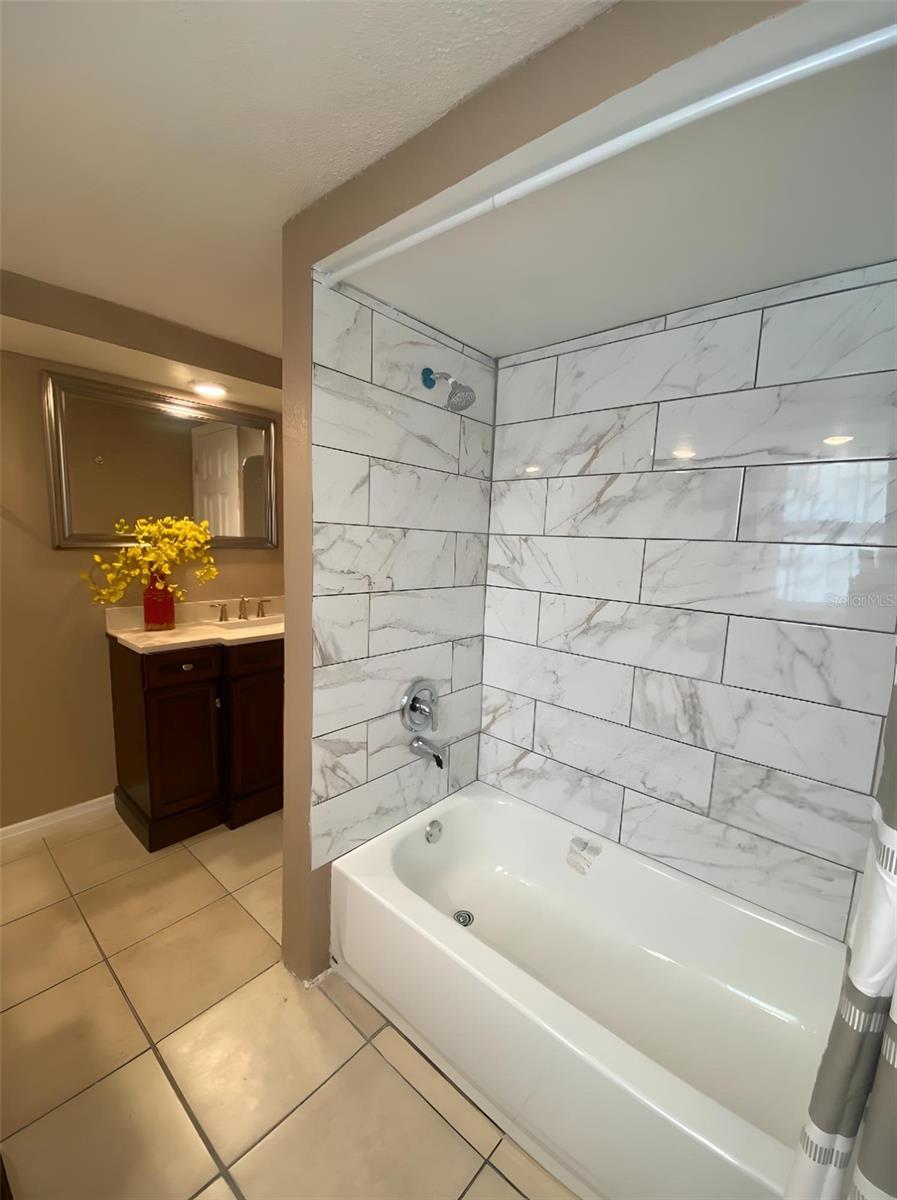 Image 23 of 49 For 1817 Dartmouth Drive