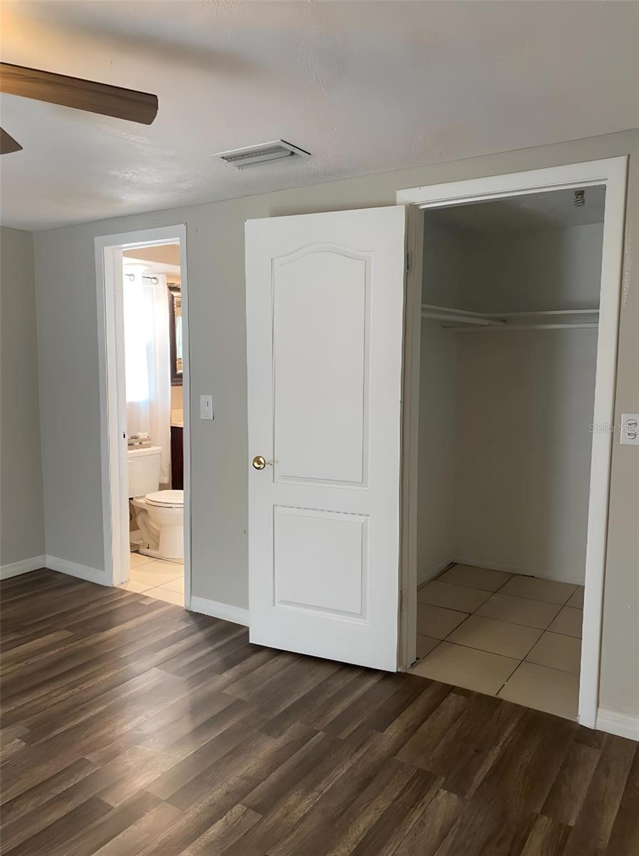 Image 31 of 49 For 1817 Dartmouth Drive