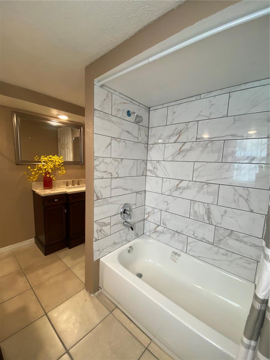 Image 41 of 49 For 1817 Dartmouth Drive