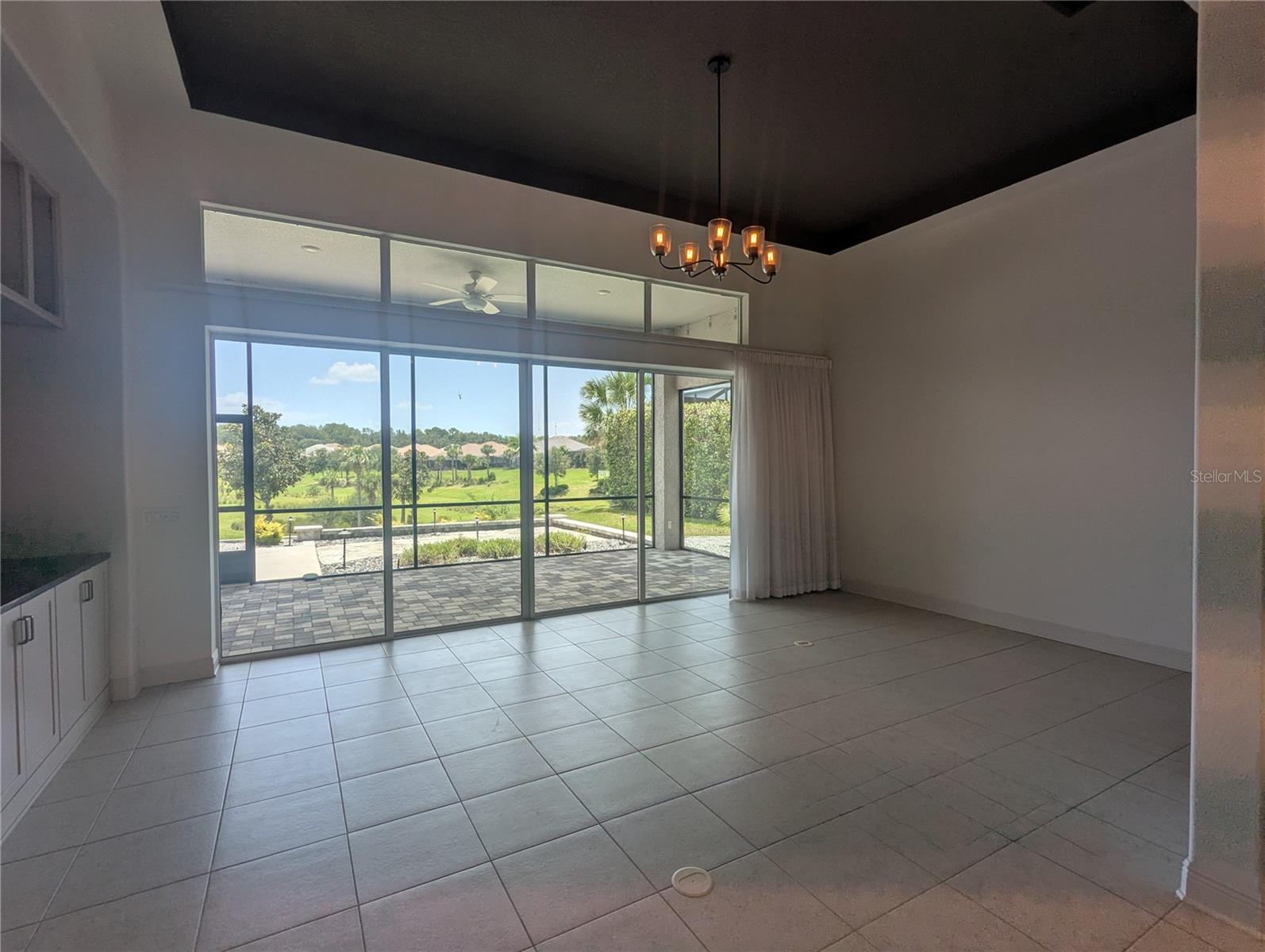 Listing photo id 9 for 1139 Hunt Club Drive