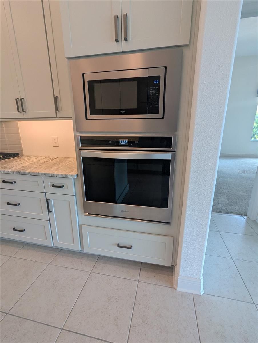 Listing photo id 7 for 1139 Hunt Club Drive
