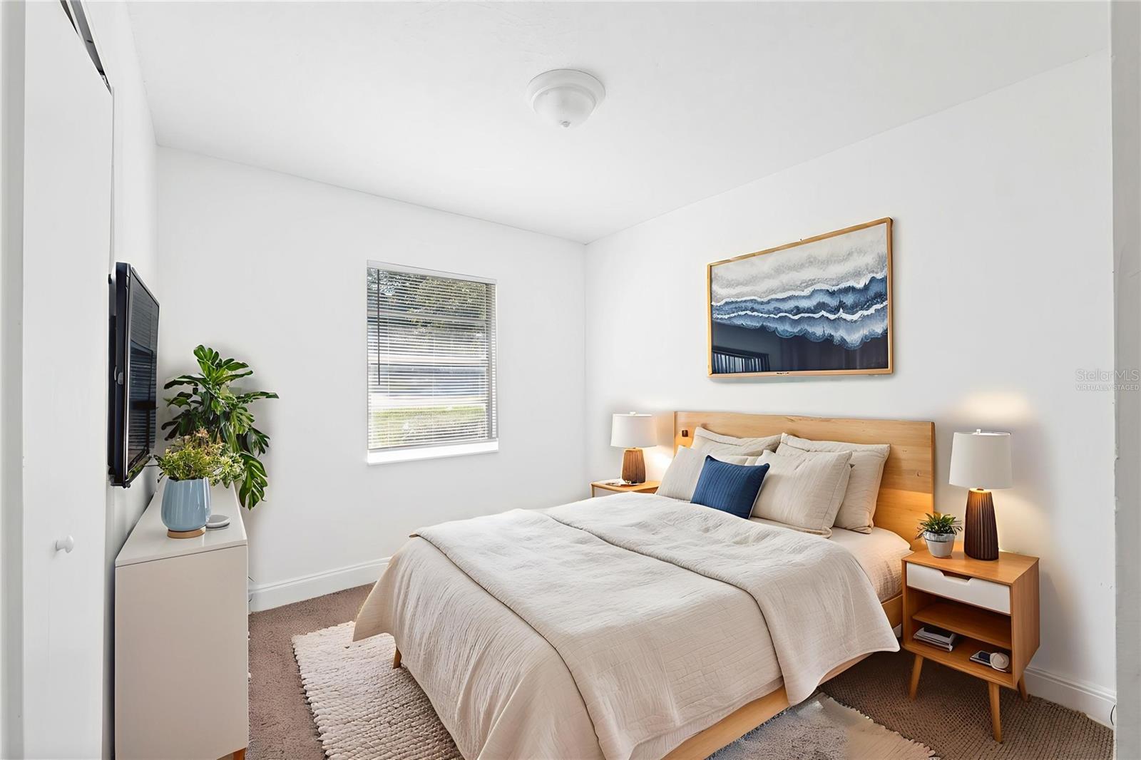 Image 18 of 45 For 27385 Azen Loop