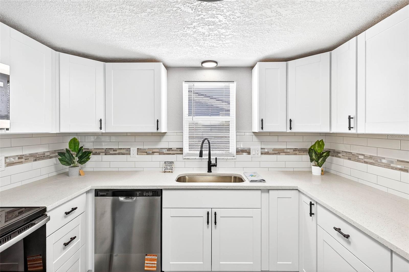 Image 11 of 38 For 10326 Amadeus Drive