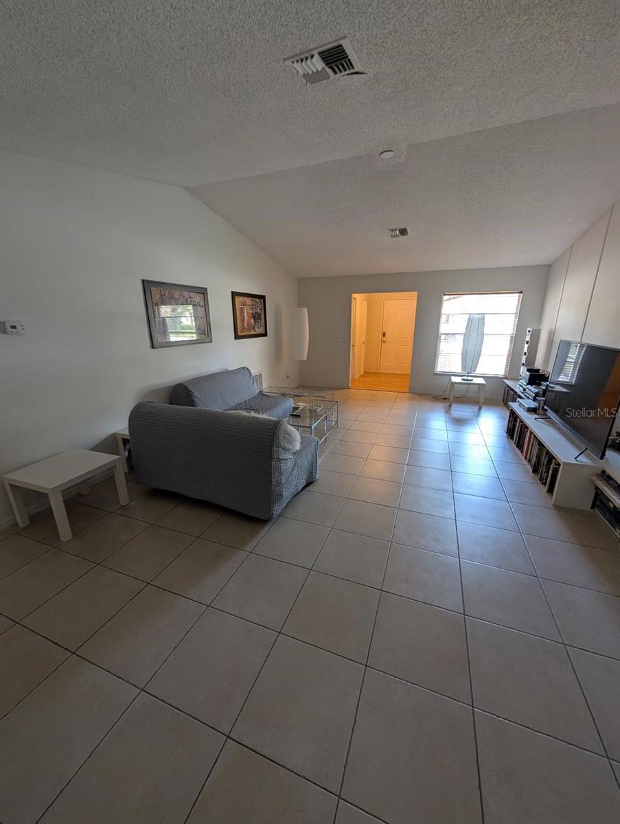 Image 14 of 31 For 13304 Wagner Drive