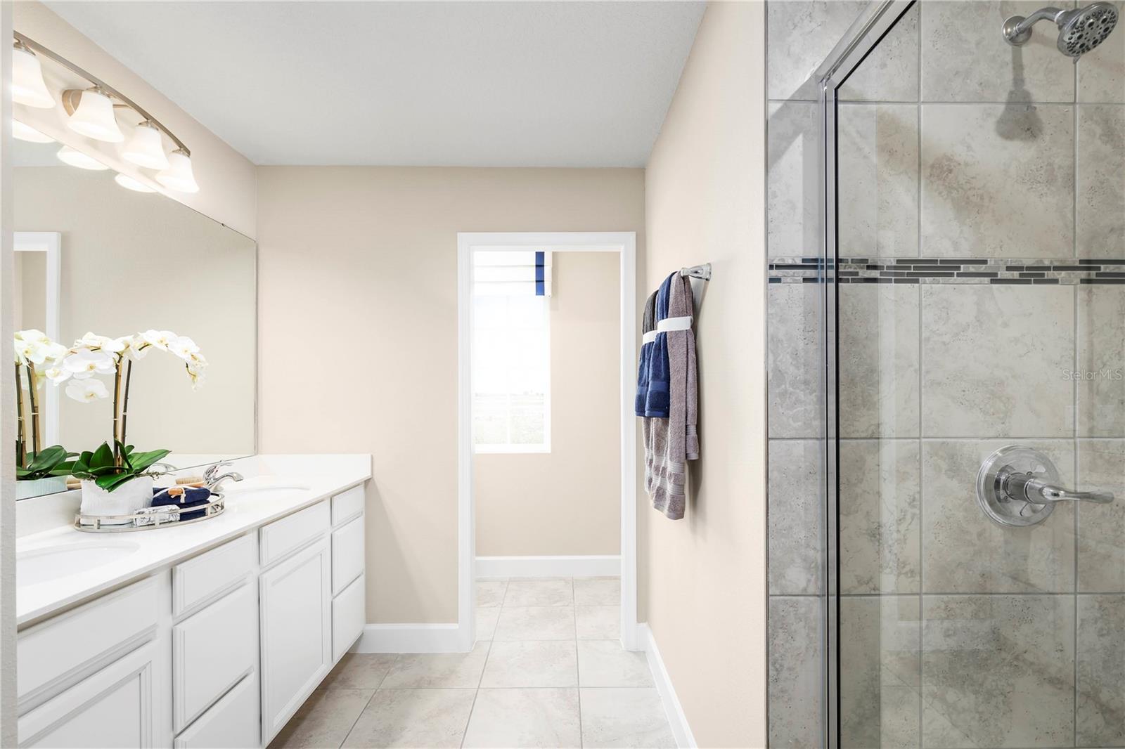 Image 22 of 23 For 16449 Queen Palm Drive