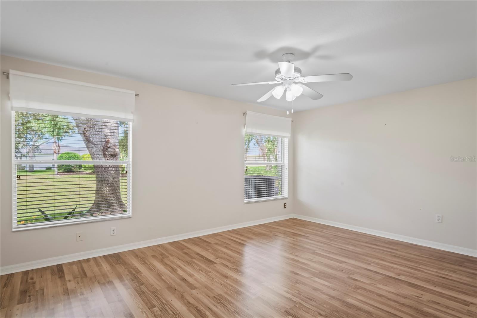 Image 23 of 91 For 18523 Fairway Green Drive