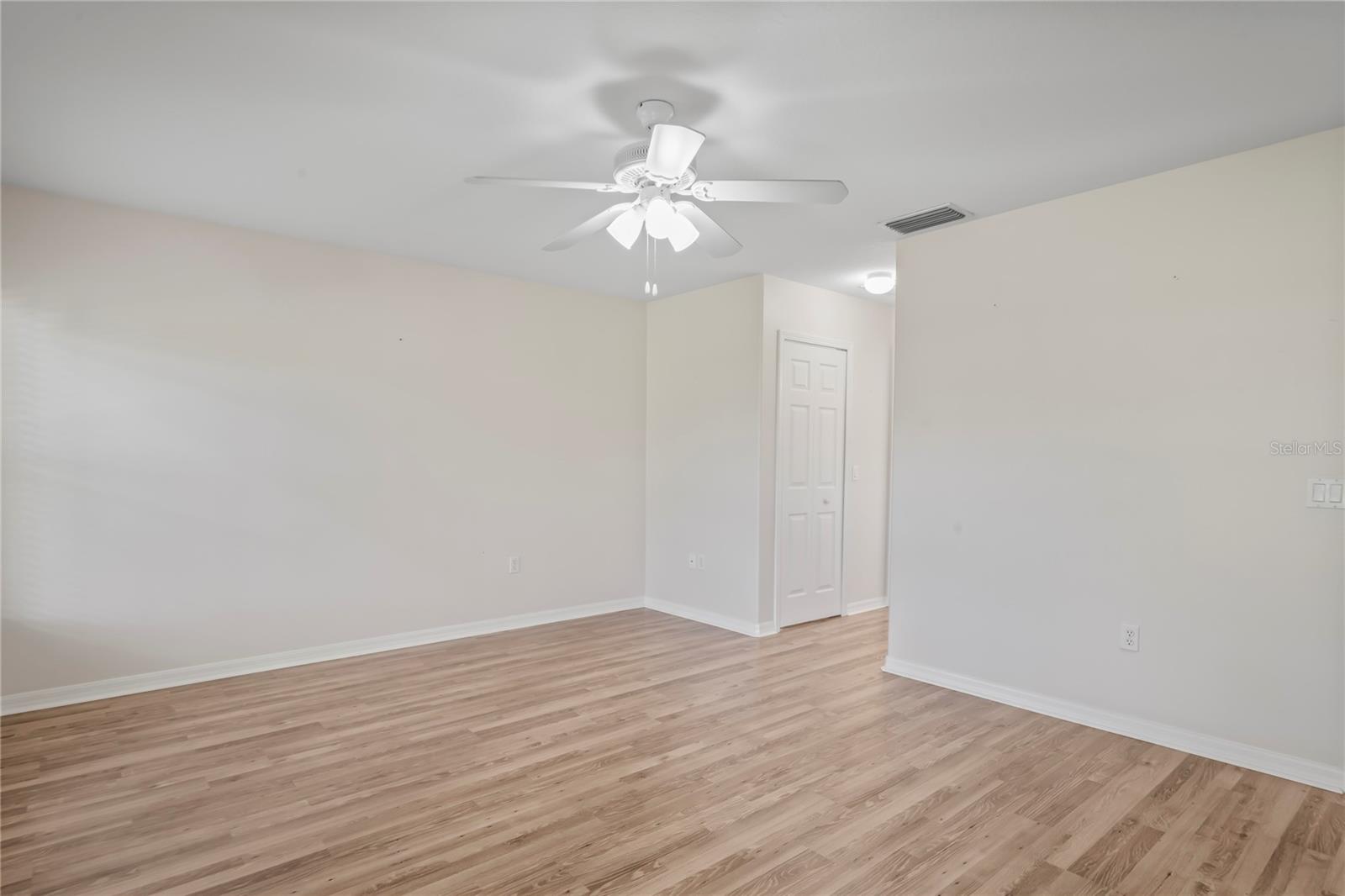 Image 24 of 91 For 18523 Fairway Green Drive