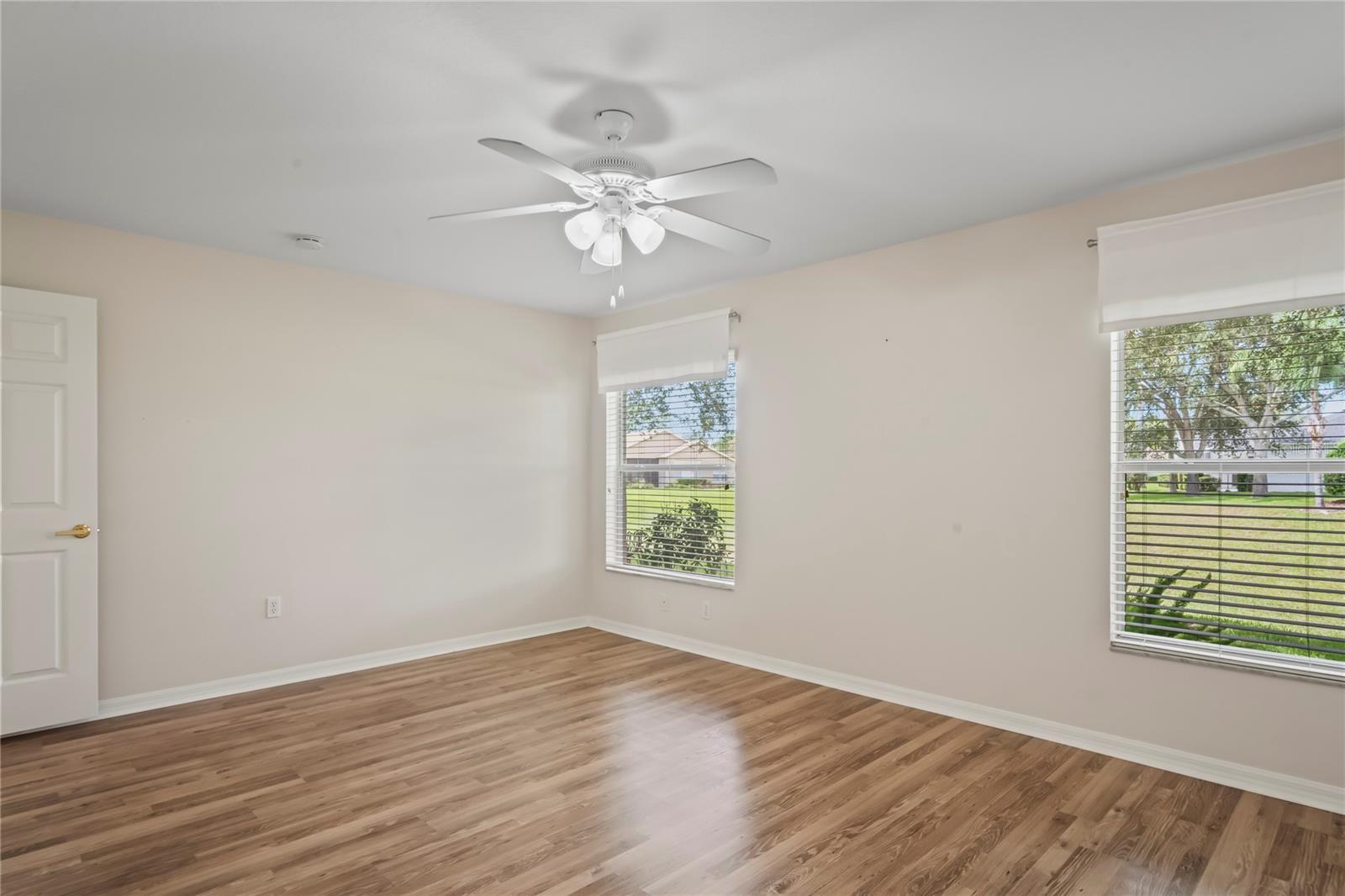 Image 25 of 91 For 18523 Fairway Green Drive