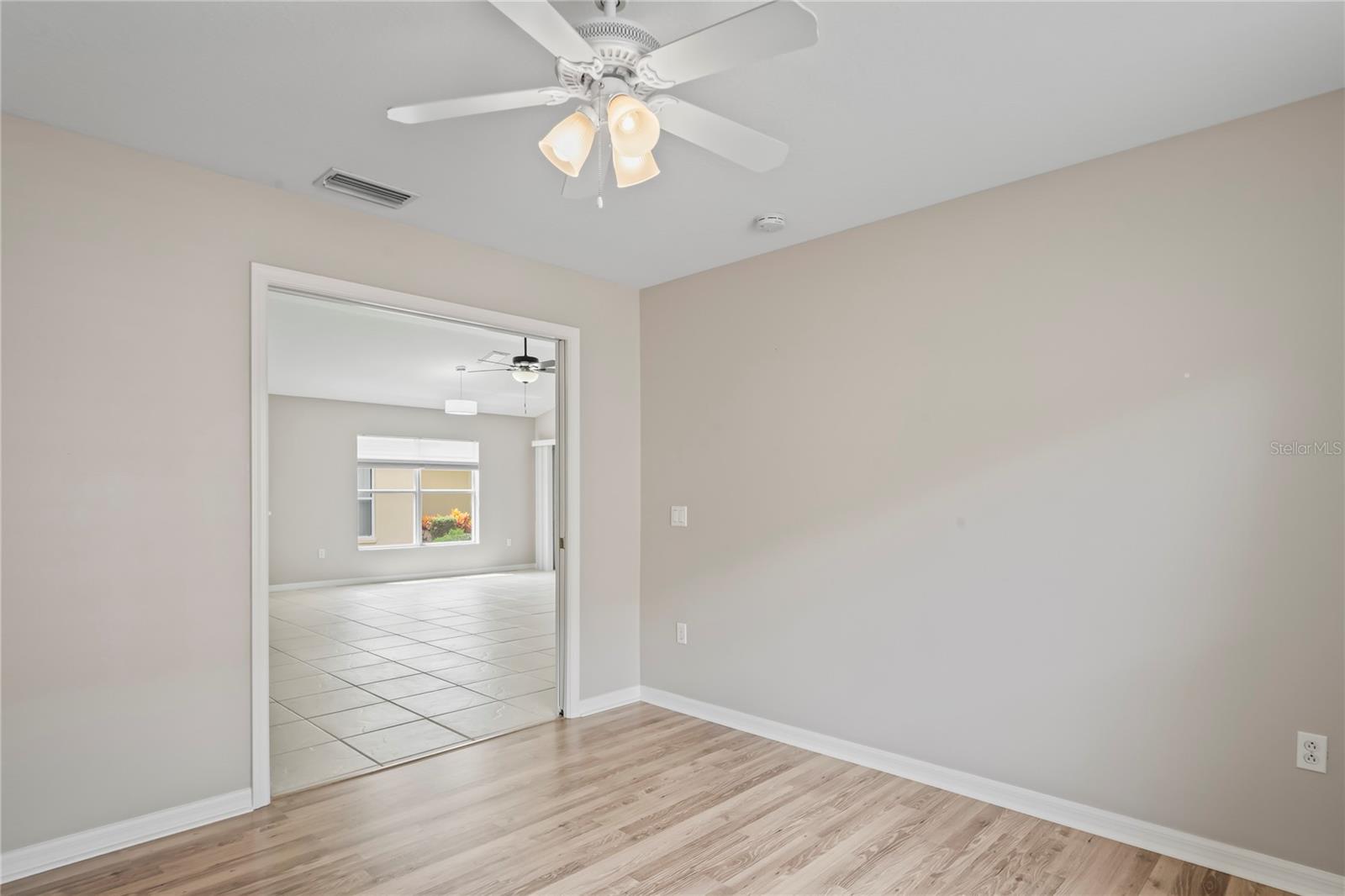 Image 33 of 91 For 18523 Fairway Green Drive
