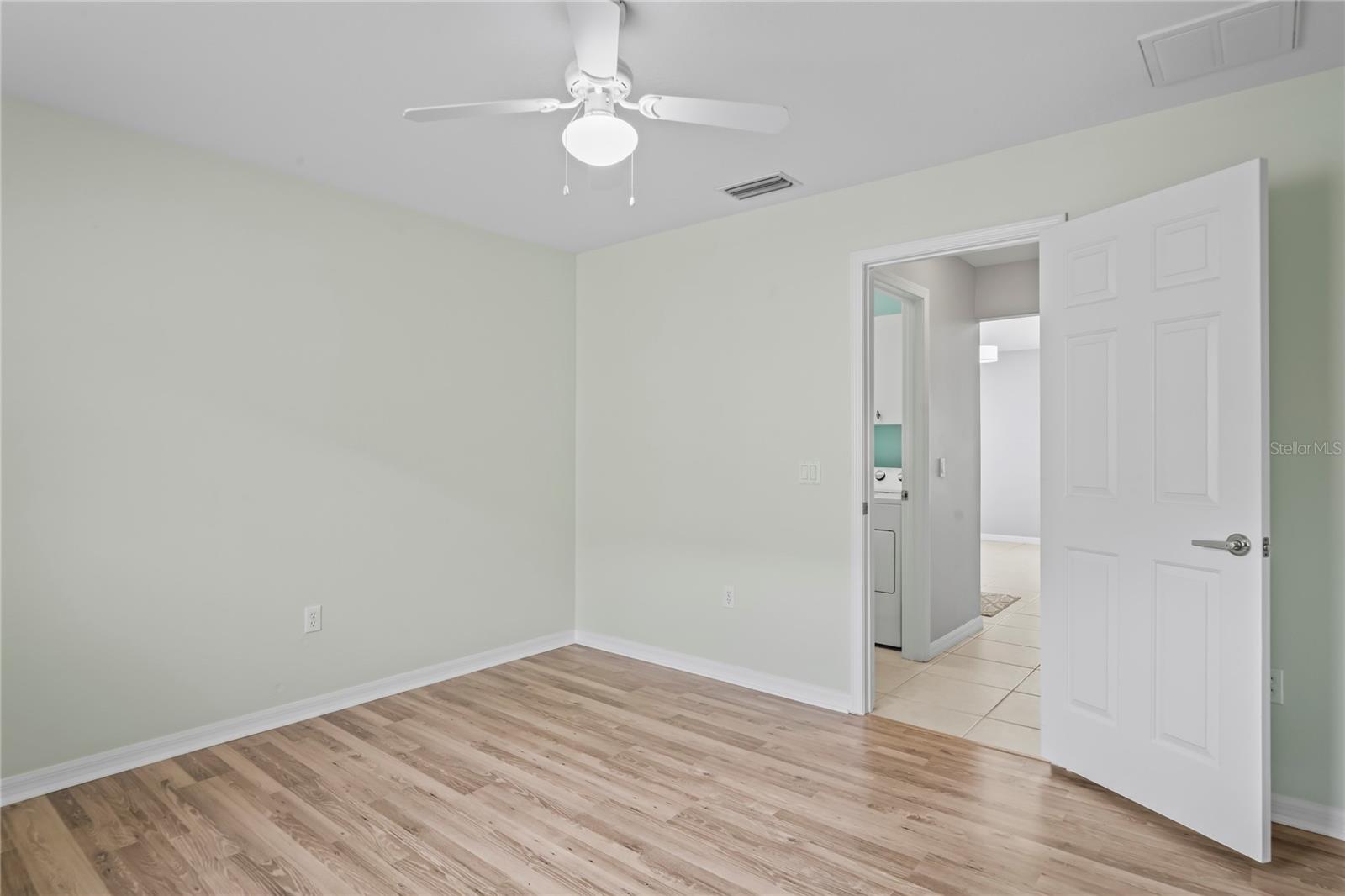 Image 38 of 91 For 18523 Fairway Green Drive
