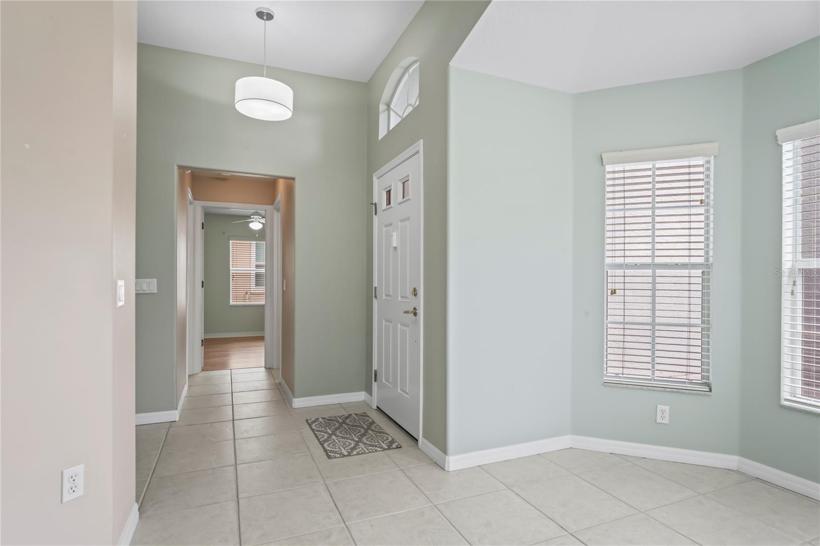 Image 7 of 91 For 18523 Fairway Green Drive