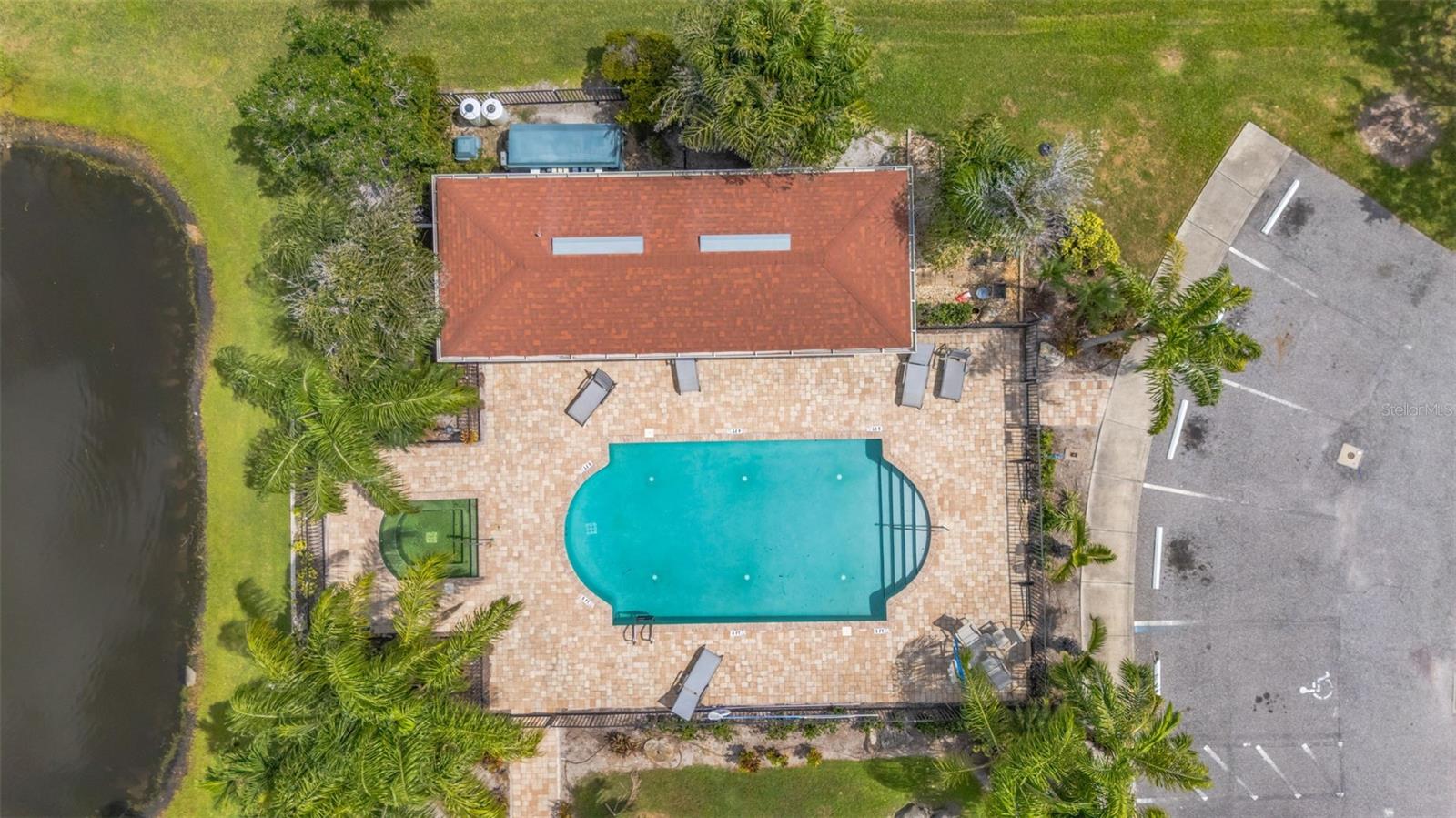 Image 3 of 38 For 6395 Banyan Boulevard 301