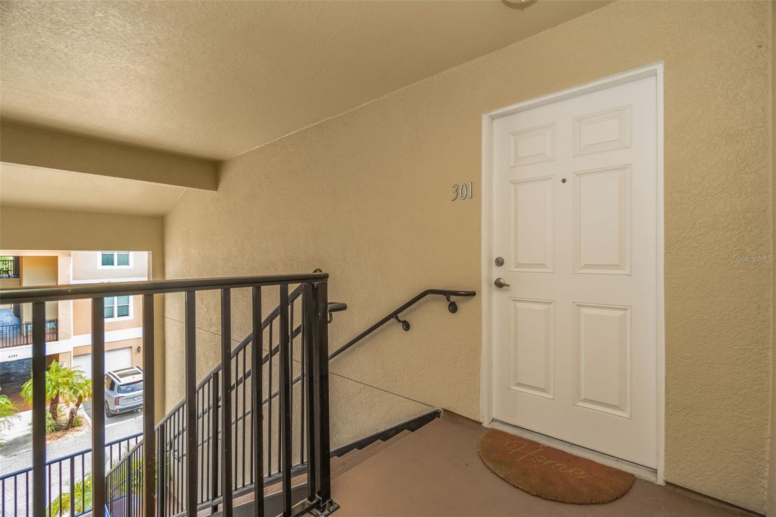 Image 34 of 38 For 6395 Banyan Boulevard 301