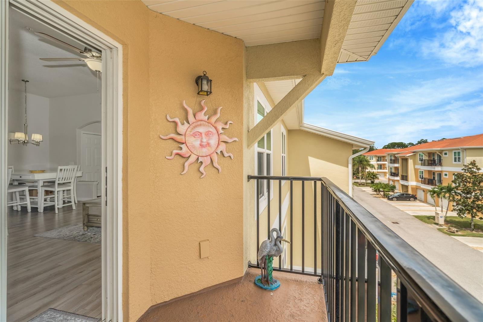 Image 7 of 38 For 6395 Banyan Boulevard 301