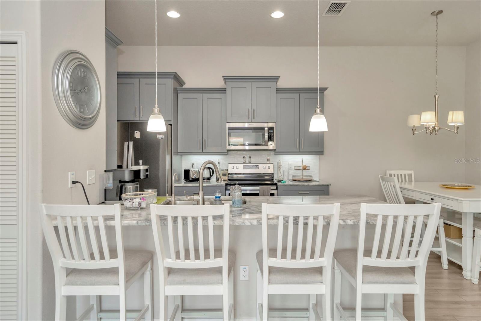 Image 8 of 38 For 6395 Banyan Boulevard 301