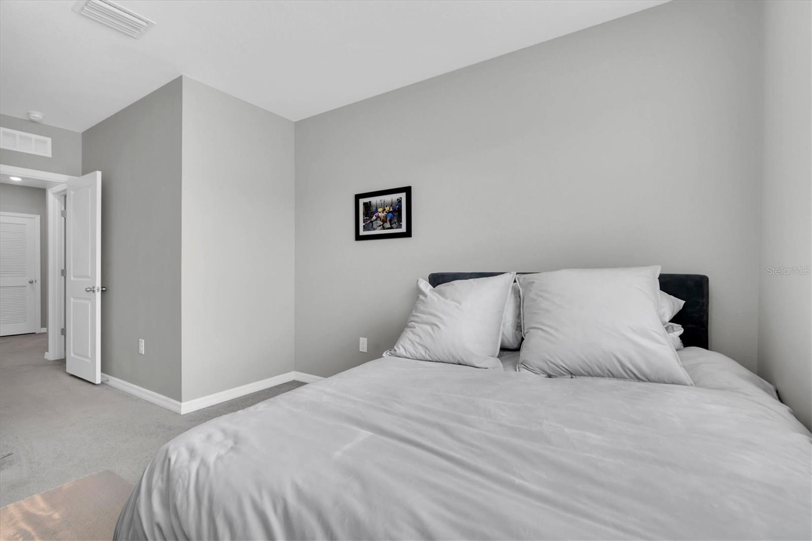 Image 15 of 20 For 2945 Suncoast Plains Drive