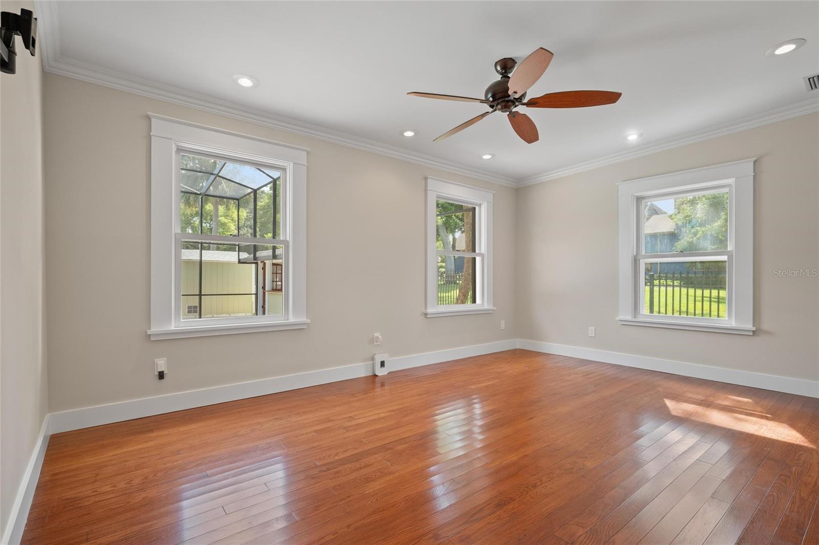Image 18 of 53 For 184 Spring Boulevard