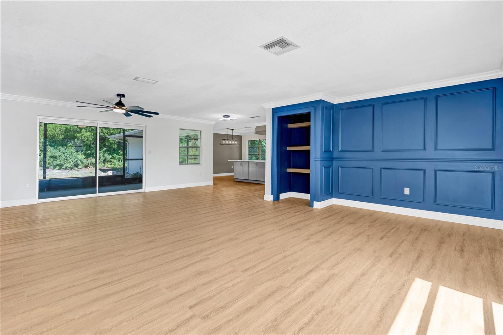 Image 18 of 74 For 1395 Burnt Oak Street