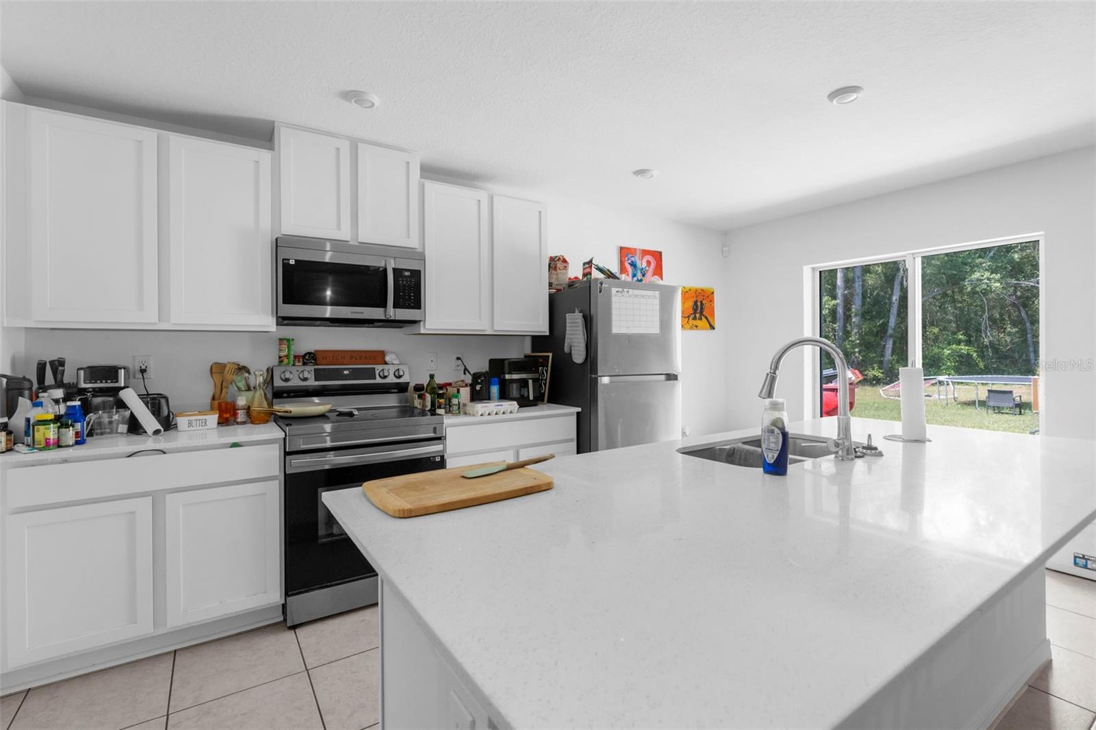 Listing photo id 9 for 5637 Tangelo Lane
