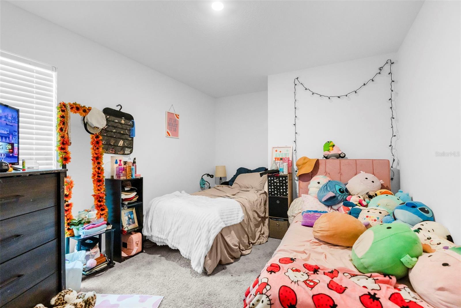 Listing photo id 11 for 5637 Tangelo Lane
