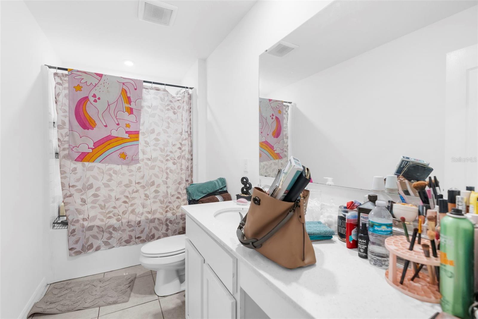 Listing photo id 12 for 5637 Tangelo Lane