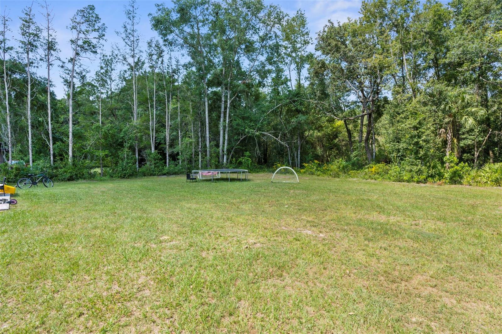 Listing photo id 21 for 5637 Tangelo Lane
