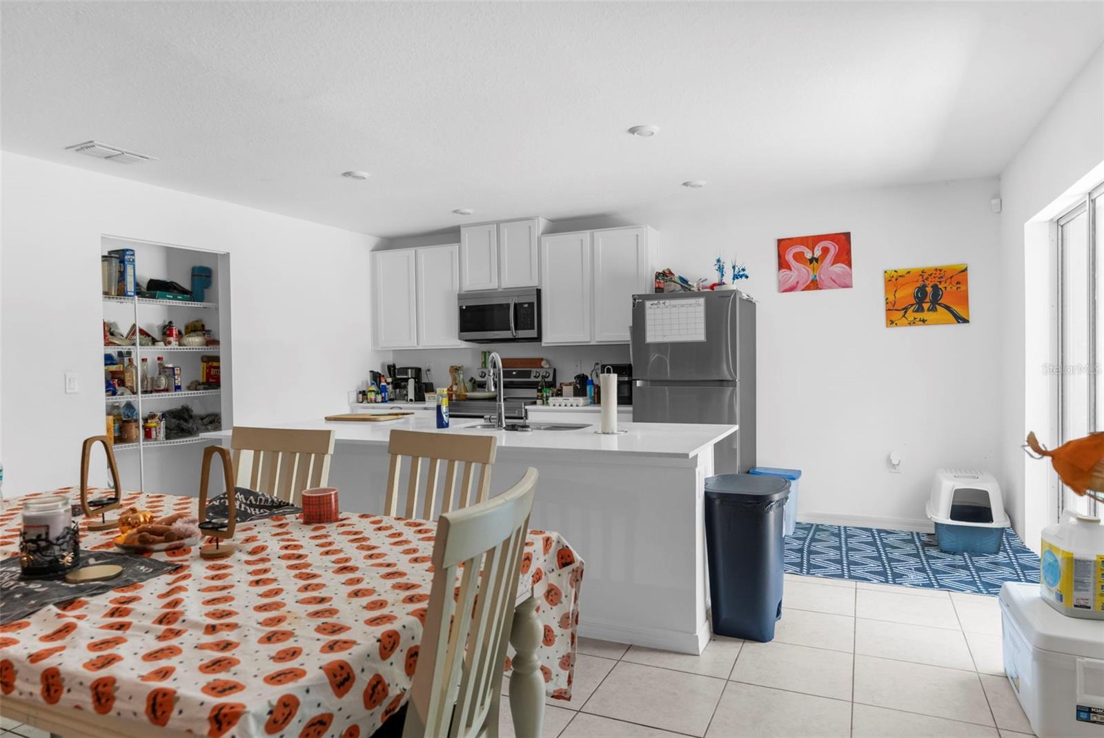 Listing photo id 6 for 5637 Tangelo Lane