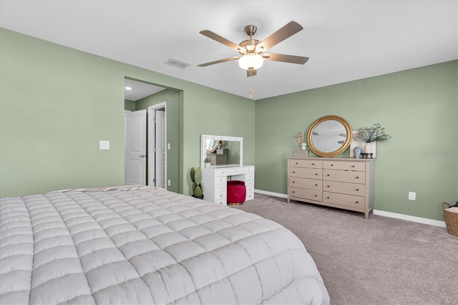 Image 15 of 29 For 8211 Crescent Oaks Drive