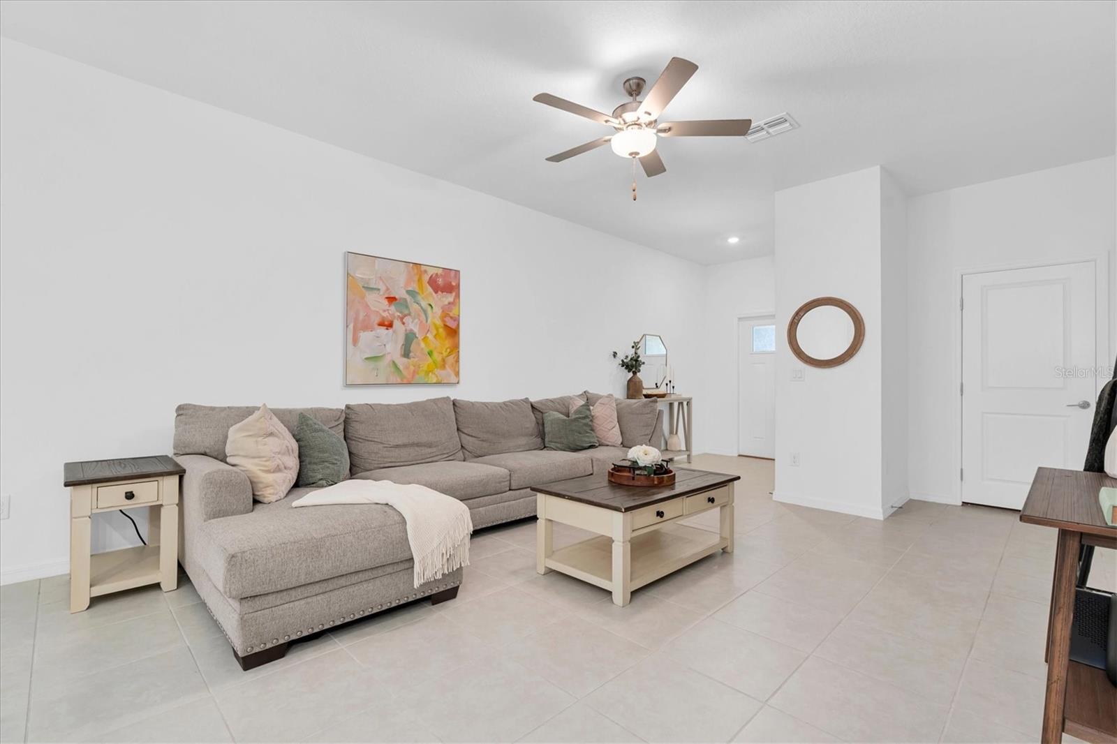Image 4 of 29 For 8211 Crescent Oaks Drive
